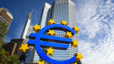 Frankfurt,,Germany,-,April,5,,2019:,The,Big,Euro,Sign