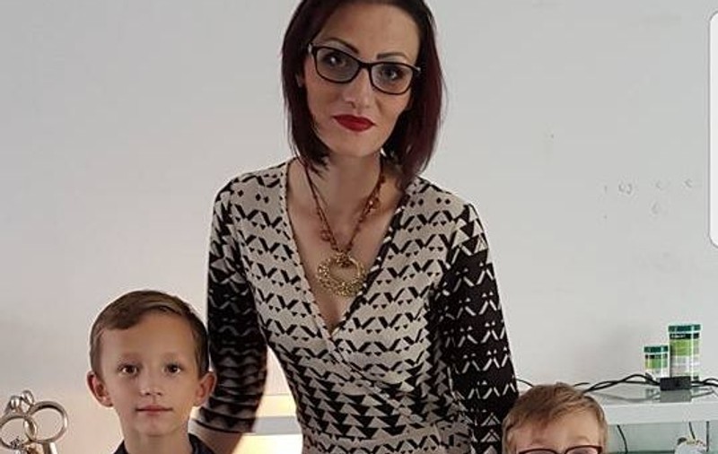 Povestea incredibilă a unei românce stabilită în Franța. A copilărit într-o secție de oncologie, iar la maturitate a reușit să învingă cancerul