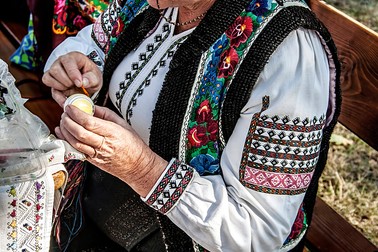 Vopsitul ouălor - tradiție de Paște