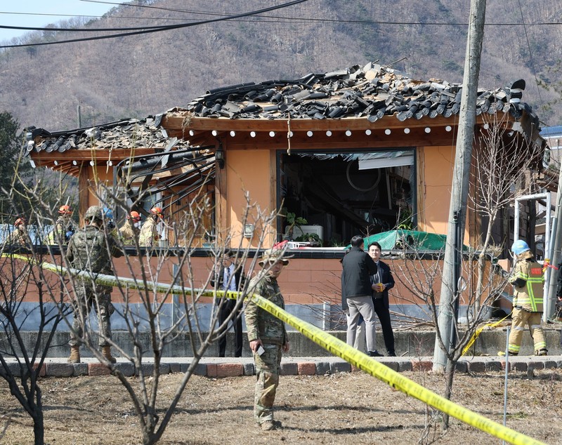 142 de case au fost bombardate accidental de două avioane de luptă, în timpul unui exercițiu cu muniție de război, în Coreea de Sud