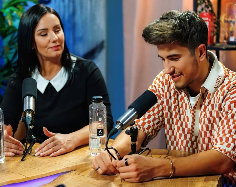 Ce au spus părinții lui Sebastian Dobrincu despre Otniela Sandu și Ioana Ignat. Au venit la ei acasă, dar pe una dintre fostele iubite nu au plăcut-o