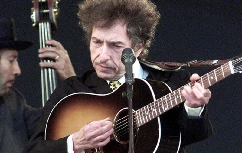 Artistul Bob Dylan refuză Nobelul pentru Literatură? Acesta nu și-a revendicat premiul