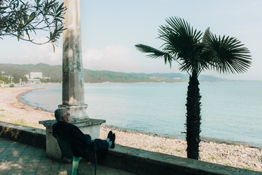 Pensionarii caută locuri cu o climă plăcută și prețuri accesibile pentru o bătrânețe relaxată