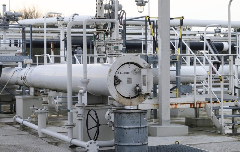 Polonia cere Ungariei și Slovaciei să nu mai importe petrol rusesc și le propune un termen-limită