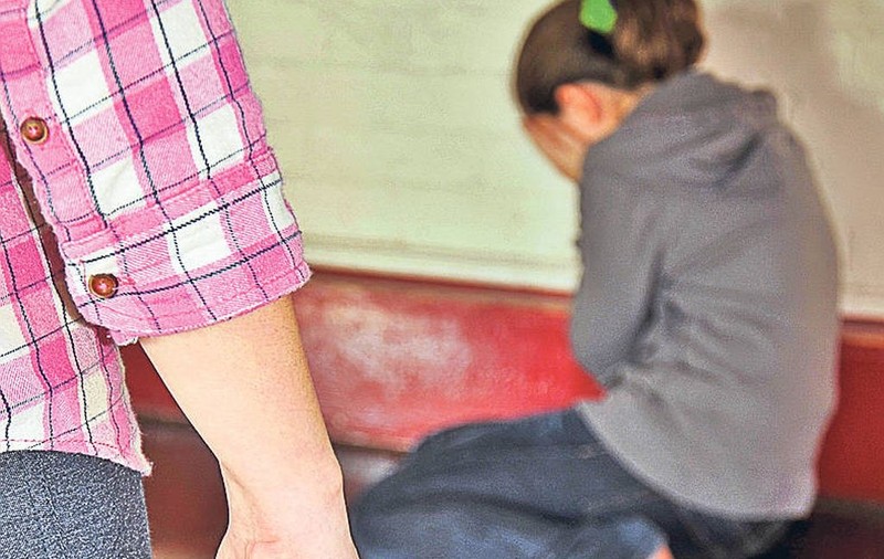 O adolescentă violată şi-a retras plângerea depusă la Poliţie! Motivul este incredibil