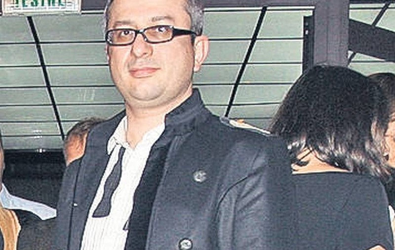 FOSTA "PIESĂ" de la PRO TV, Andrei BONCEA, RELANSEAZĂ show-ul MONDENII, de la PRIMA TV! "Andreea ESCA", PREZENTATOARE