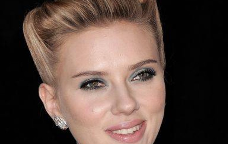 Woody Allen a inspirat-o? Scarlett Johansson vrea să regizeze lungmetraje