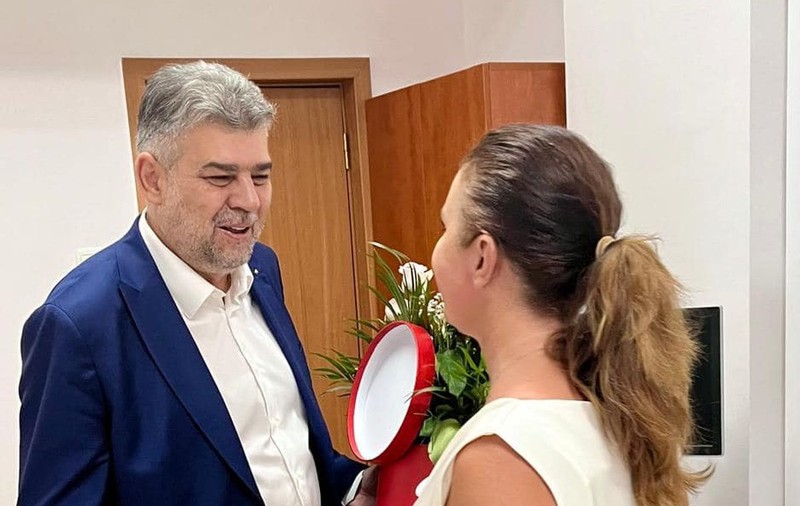 Marcel Ciolacu a vizitat-o la spital pe Natalia Intotero după accidentul de pe Valea Oltului. Mesajul transmis de premier. FOTO