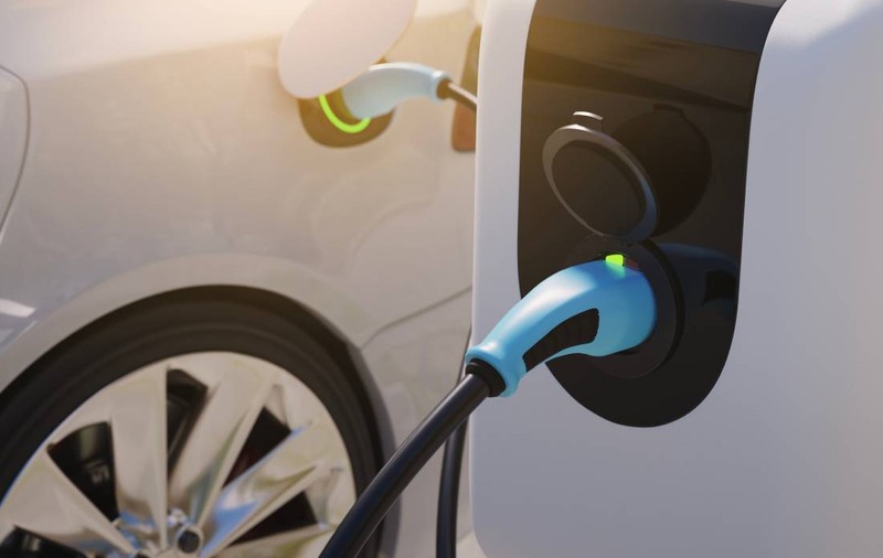 Un nou producător chinez de vehicule electrice intră pe piața din România, promițând autonomie mare și costuri reduse