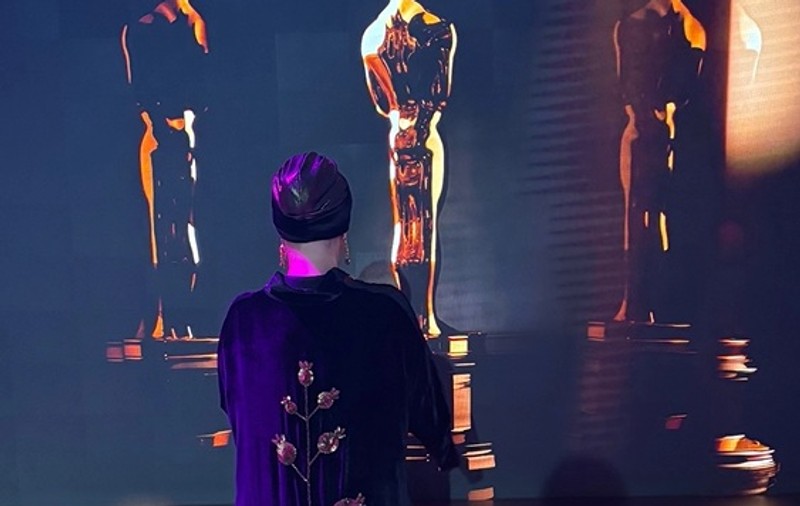 Ținuta purtată de Andreea Esca în noaptea Premiilor Oscar 2025. Vedeta PRO TV a atras toate privirile: „Prieteni, good music, loc superb”
