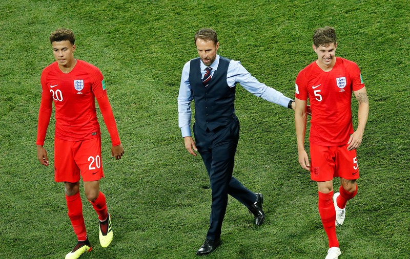 Cea mai ciudată accidentare de la Campionatul Mondial de fotbal Rusia 2018: selecționerul englez Southgate și-a rupt umărul în timp ce se bucura!