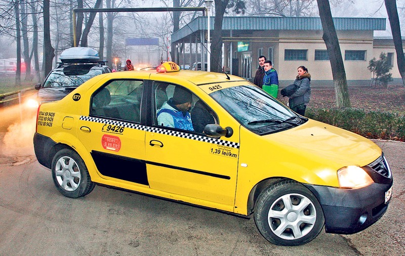 INCREDIBIL! Medicul și asistenta care AU TRIMIS O GRAVIDĂ CU TAXIUL la București și-au reluat activitatea în spital