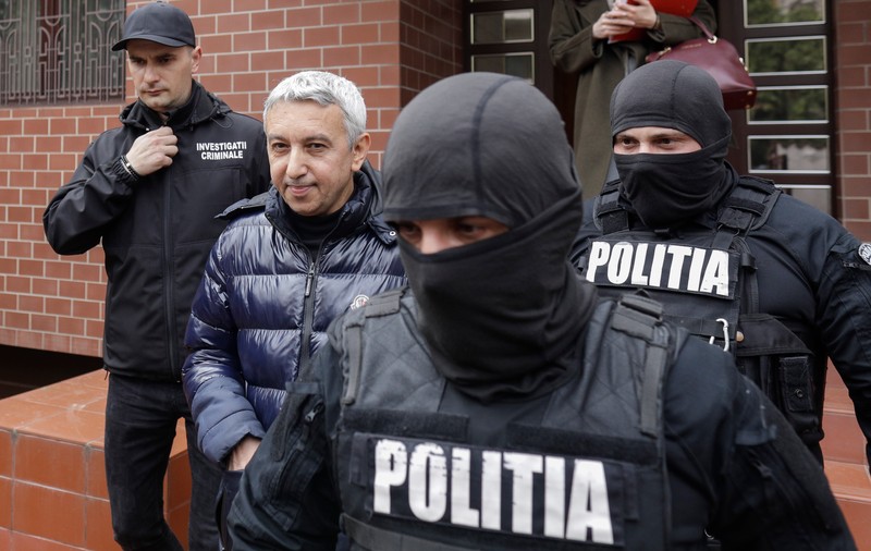Dan Diaconescu, plasat în arest la domiciliu. Actele sexuale cu minore, descoperite de polițiști când investigau alt caz penal