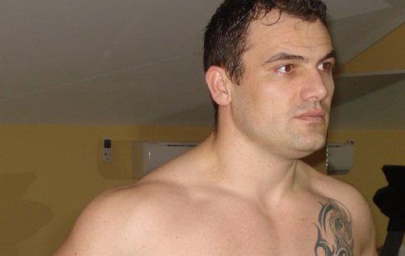 Cum a cunoscut-o Ionuț Iftimoaie pe soția sa. Ce frumoasă e femeia care îi e alături de 13 ani