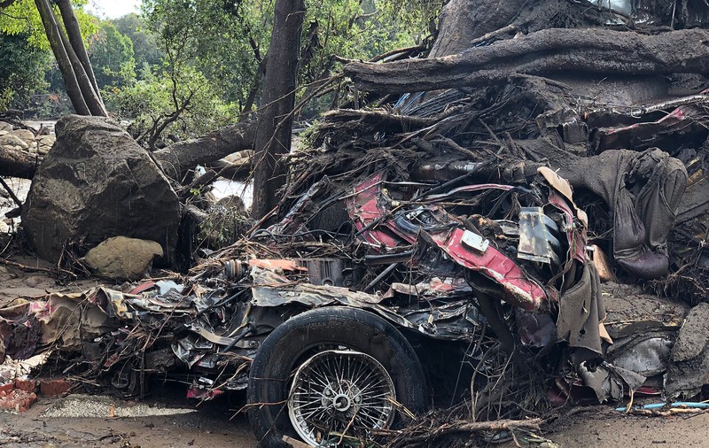 Alunecări de teren devastatoare în California: 13 oameni au murit și peste 20 sunt dați dispăruți