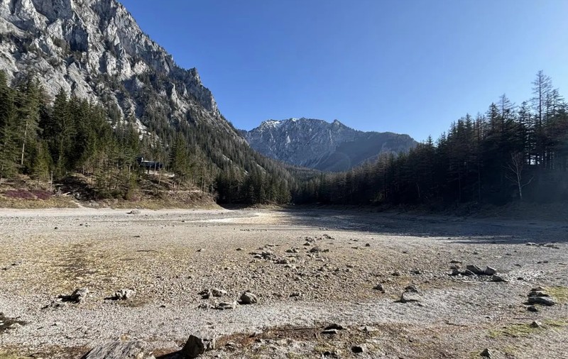 Cel mai frumos lac din Austria a dispărut brusc. Doar un deșert uscat și stâncos