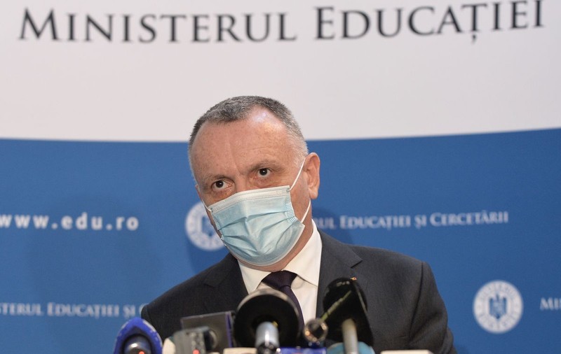 Cîmpeanu: Profesorii nevaccinați care refuză să fie testați „să se odihnească puțin”, în cazul incidenței de 6 la mie