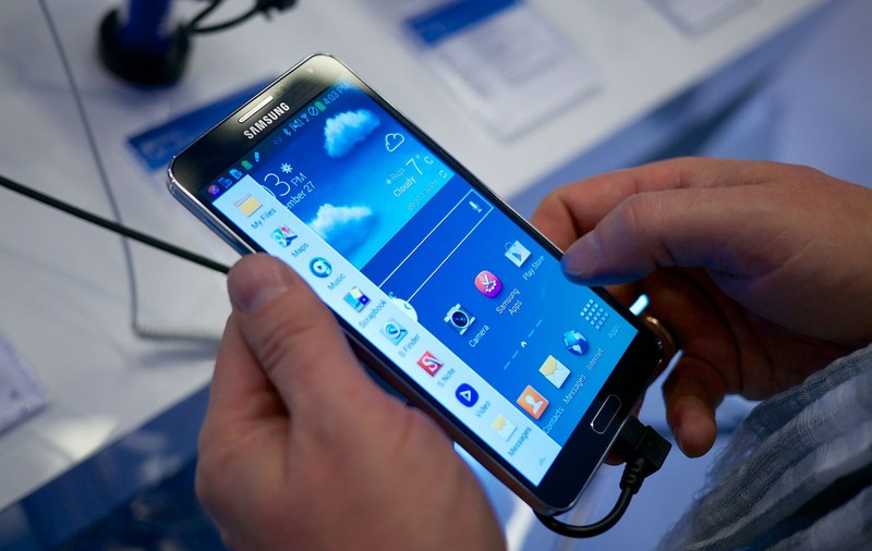 Samsung retrage de pe piață Galaxy Note 7, din cauza bateriilor care explodează