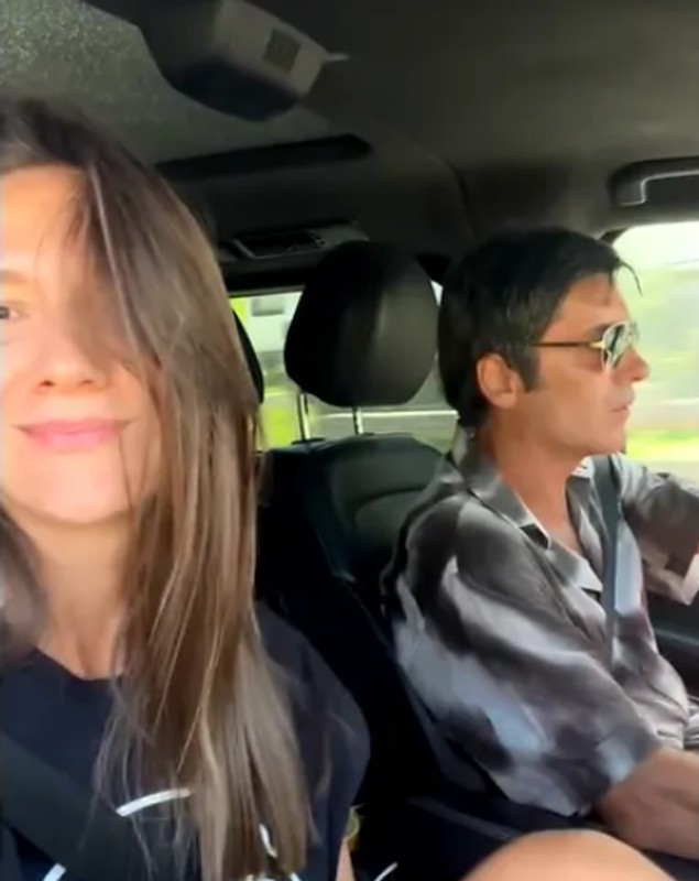 Radu Vâlcan și Adela Popescu, vacanță la munte împreună cu Irina și Răzvan Fodor. Cât costă o noapte la cabana în care s-au cazat cei patru