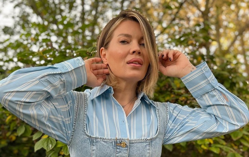 Cum arată Gina Pistol la 43 de ani, după ce și-a făcut un nou tratament estetic la față: „Mi-a pus în frunte botox, mi-a băgat și în bărbie”