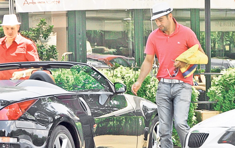 Lucian Bute, cu tricolorul la piept | FOTO