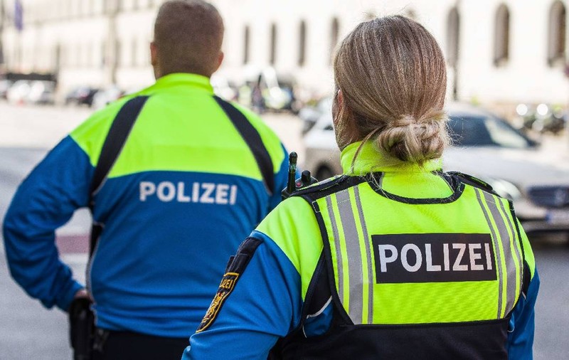 Limax, prins în flagrant de polițiștii din Bavaria, după ce a terorizat mai mulți locuitori ai unui bloc