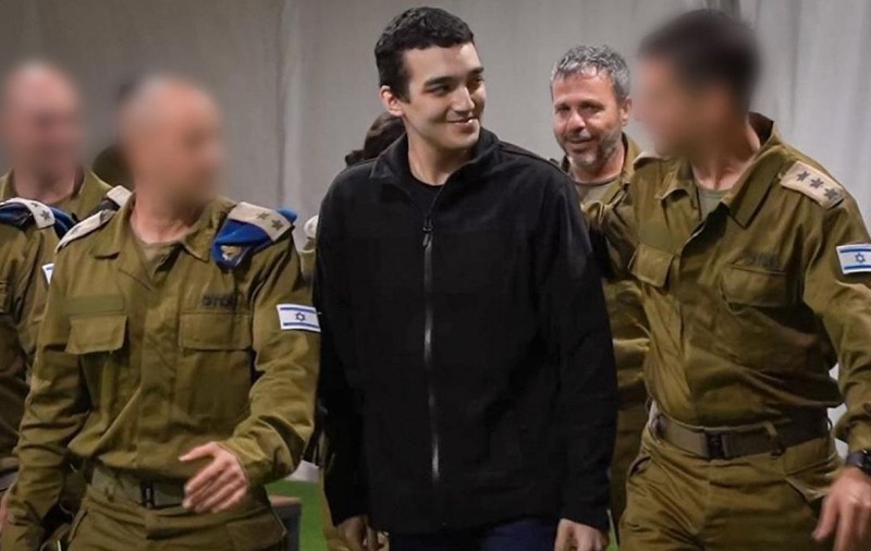 Ultimul ostatic american cunoscut din Gaza a fost eliberat de Hamas: „Totul e bine acum. Ești acasă” | VIDEO