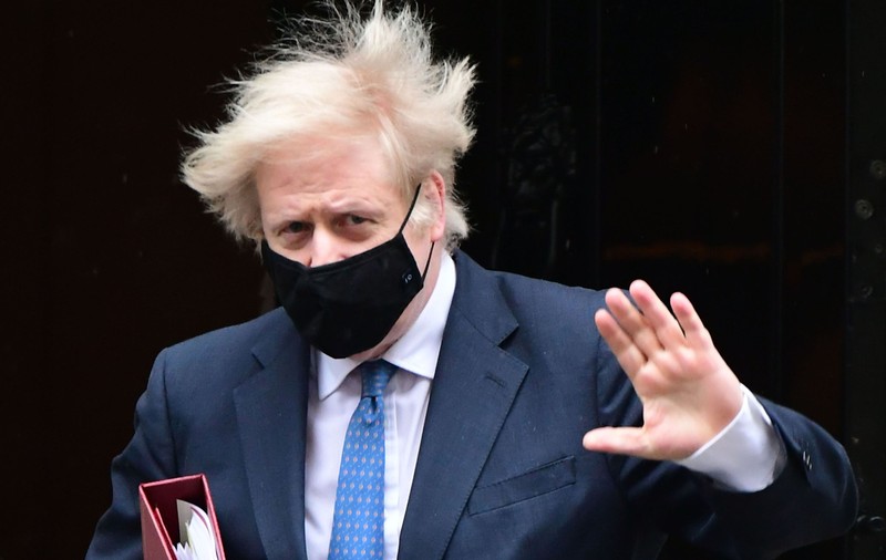 Premierul britanic Boris Johnson anunță că se va vaccina ”foarte curând” cu AstraZeneca