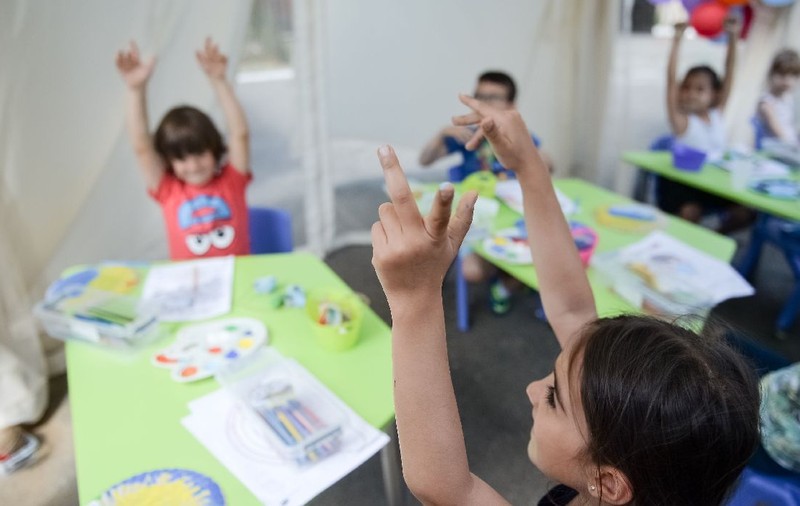 Tot mai puțini copii români merg la grădiniță. Suntem pe ultimele locuri în UE la educația timpurie: „România bananieră educațional”