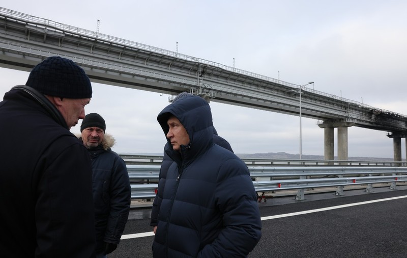 „Lumea are nevoie de liniște". Ucraina, îndemnată să cedeze Rusiei Peninsula Crimeea