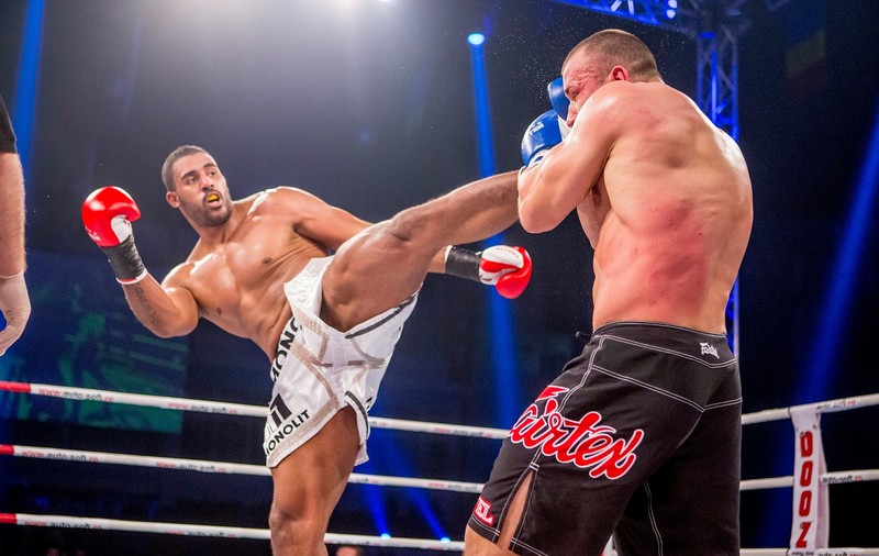 Românul Benjamin Adegbuyi va lupta pentru titlul mondial la categoria grea pe 5 iunie, la Lille
