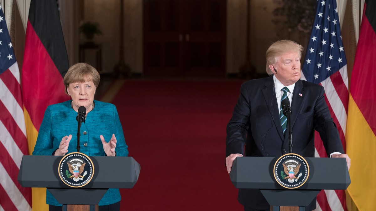 Donald trump și Angela Merkel, la prima lor conferință de presă