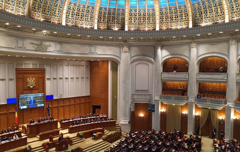 Președintele Iohannis a retrimis Parlamentului modificările la Legea Referendumului