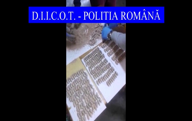 Droguri ascunse în stomac. Cum voiau traficanții din Hunedoara să introducă hașiș și canabis pe piața neagră