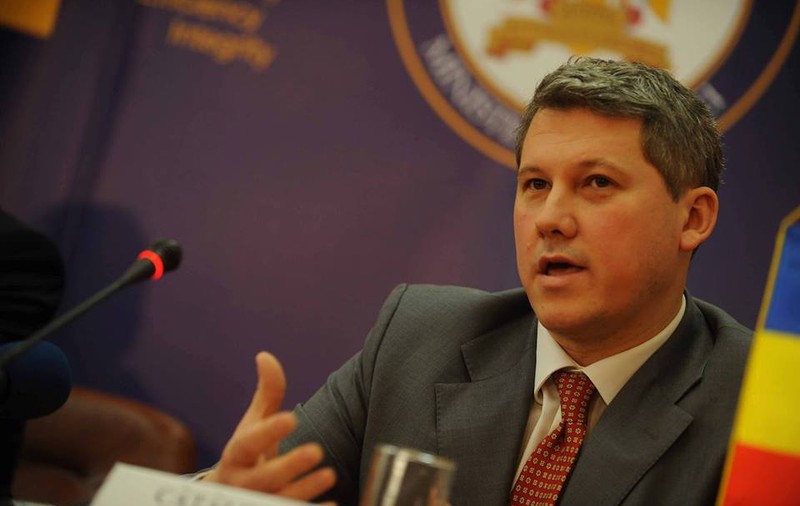 PNL îl acuză pe Dragnea că vrea să voteze înființarea Fondului Suveran de Investiții în sesiunea extraordinară