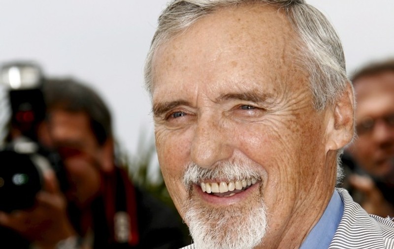 A murit Dennis Hopper