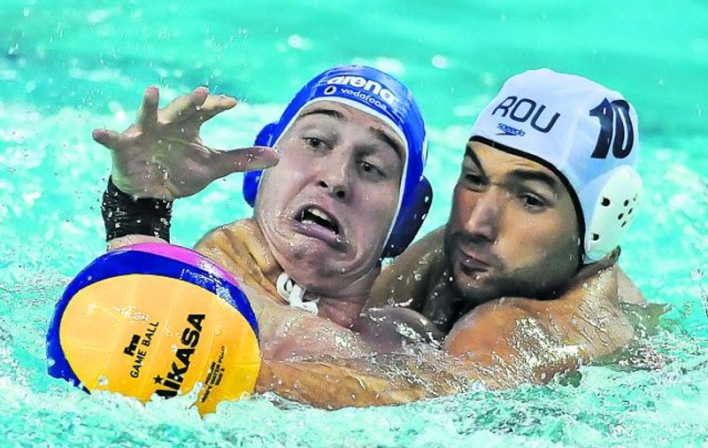 Le-a intrat moralul la apă! Componenţii naţionalei de polo au resimţit din plin eşecul (4-7) cu Kazahstan la Mondiale