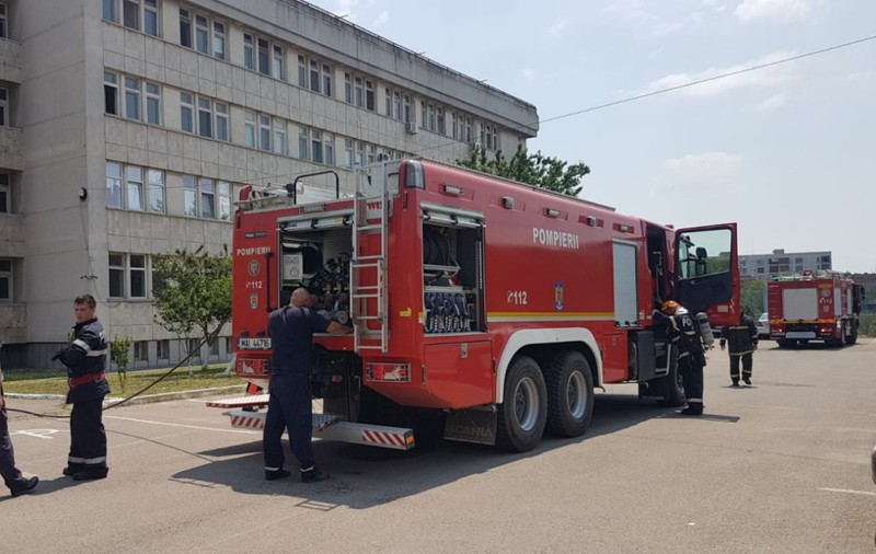Incendiu la Spitalul CFR din Constanța. 60 de persoane au fost evacuate