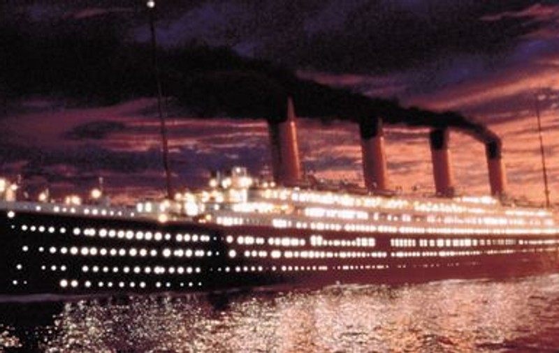 Vrea să construiască Titanicul pe uscat 
