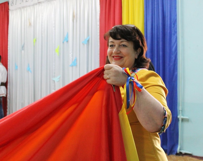 EXCLUSIV/Raisa Pădurean sau viața greu încercată a unui profesor la școala românească din Tiraspol. „Ni se spune că românii sunt fasciști”