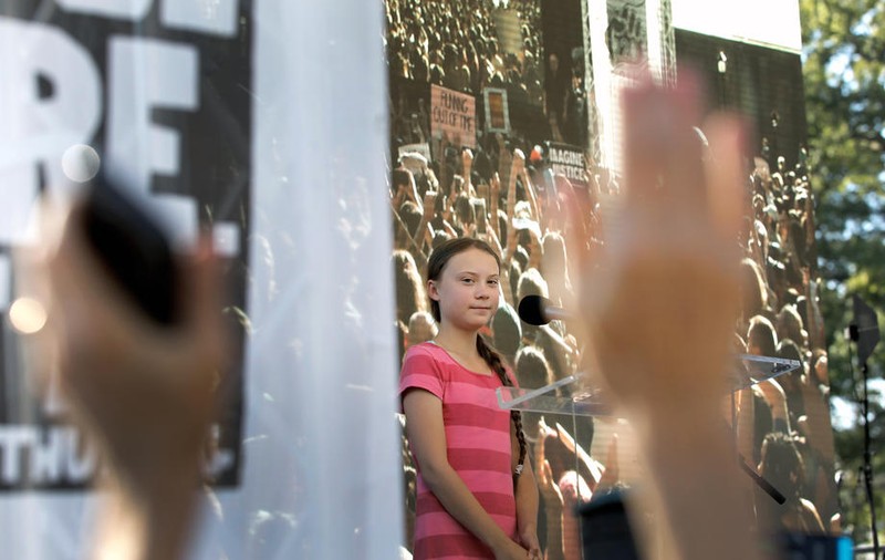 Poate că ne face să ne simțim incomod, poate că pare fanatică și nu are soluții, dar Greta Thunberg cam are dreptate