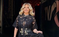 Loredana Groza a purtat o rochie neagră transparentă
