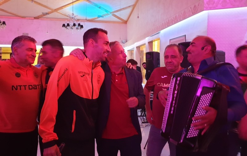 GALERIE FOTO / Campioana CFR Cluj a petrecut cu lăutari și cu Cola