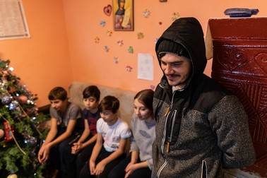 Ionuț se bucură că are familia alături
