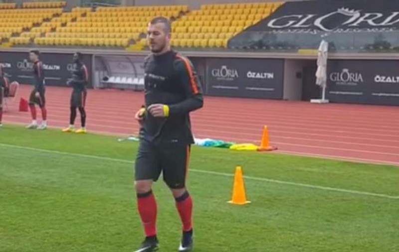 Fotbaliștii Stelei fac pregătire fizică spartană în cantonamentul din Turcia. Alibec transpiră / VIDEO
