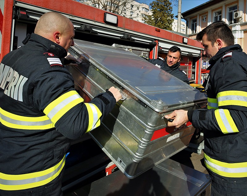 Pașii unei operațiuni a pompierilor după cutremur. Când se oprește misiunea de căutare-salvare