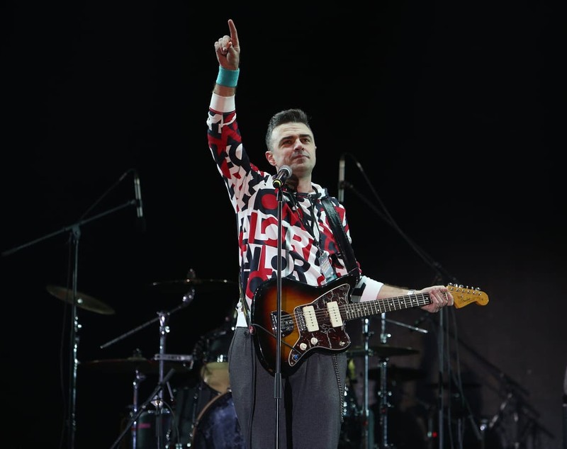 Revelion 2020 pe ritm de disco, în Piața Constituției din București. Cum s-au distrat bucureștenii la cumpăna dintre ani