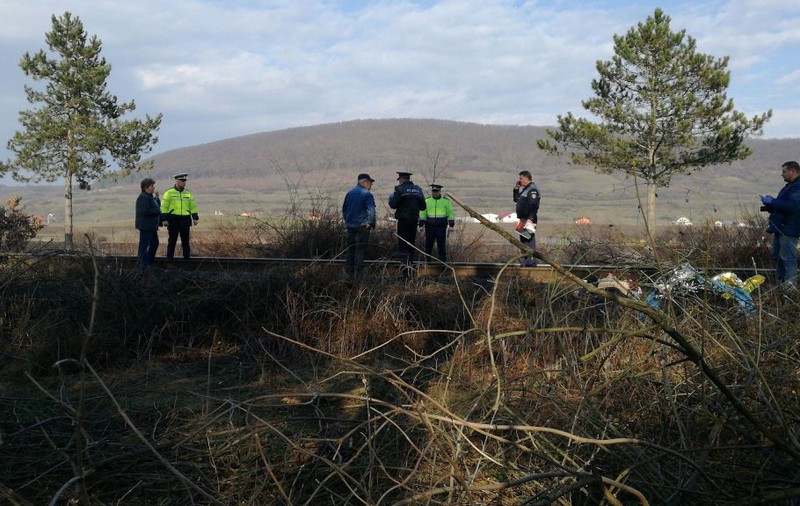 Moarte suspectă a unui elev din Bistrița. A fost găsit mort lângă calea ferată