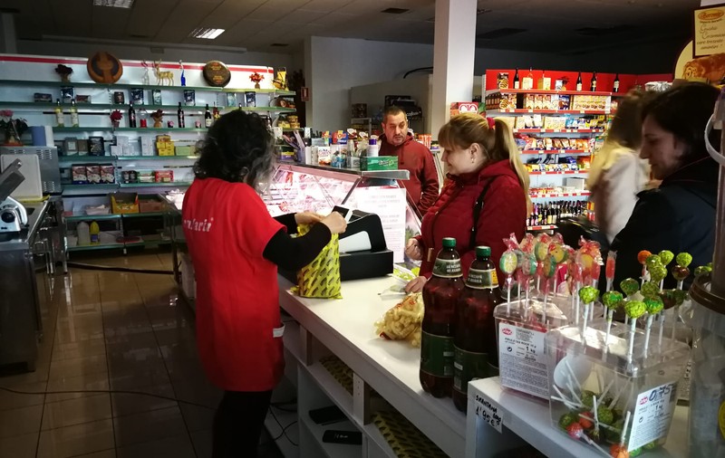 Zeci de amenzi pentru patronii care au încercat să se îmbogățească în timpul crizei. Acțiuni de amploare ale poliției
