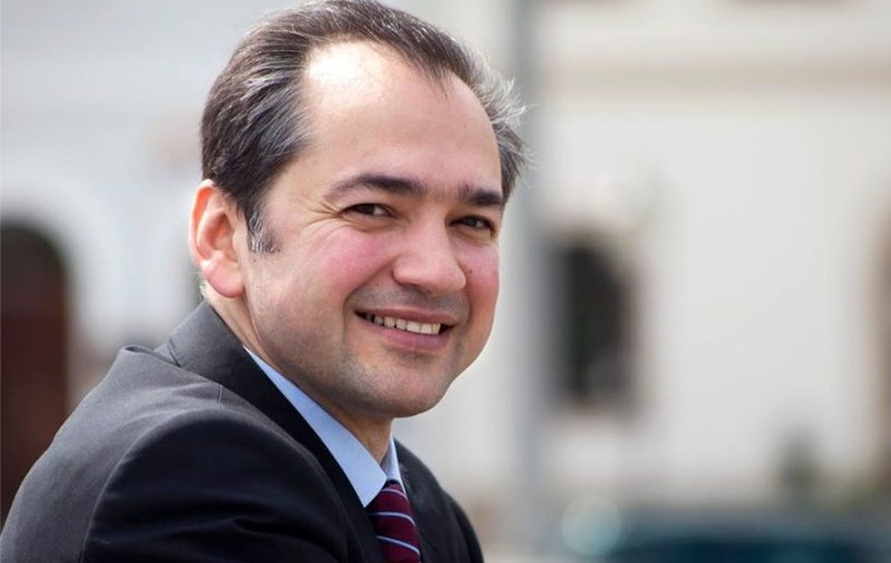 UPDATE | Un român a devenit primarul orașului german Görlitz. L-a învins în turul doi pe candidatul AfD